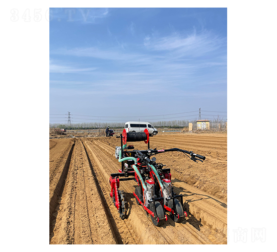 壟上自走式氣吸四驅(qū)蘿卜白菜播種機(jī)-大順精鋒